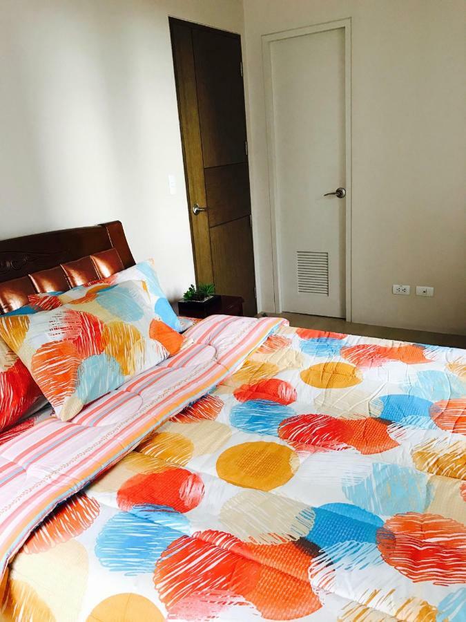 Resorts World Condo Маніла Екстер'єр фото