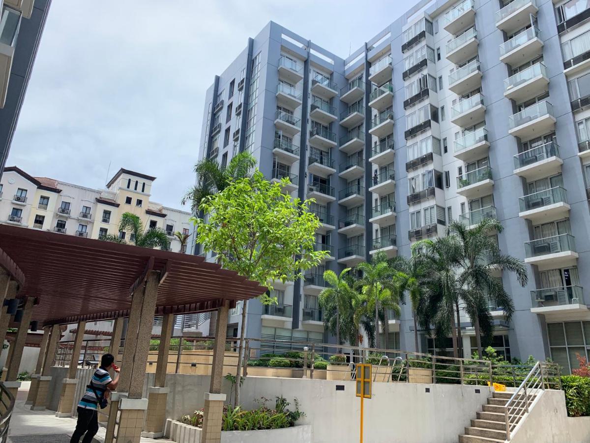 Resorts World Condo Маніла Екстер'єр фото